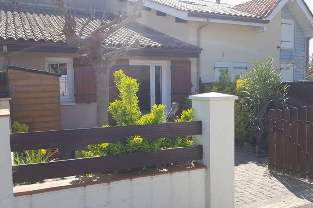 Maisonnette Au Pied De L'Ocean Avec Terrasse Biscarrosse Exterior foto